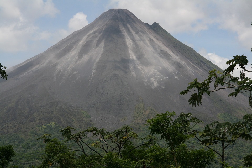 Volcan Arenal costa rica xploracion